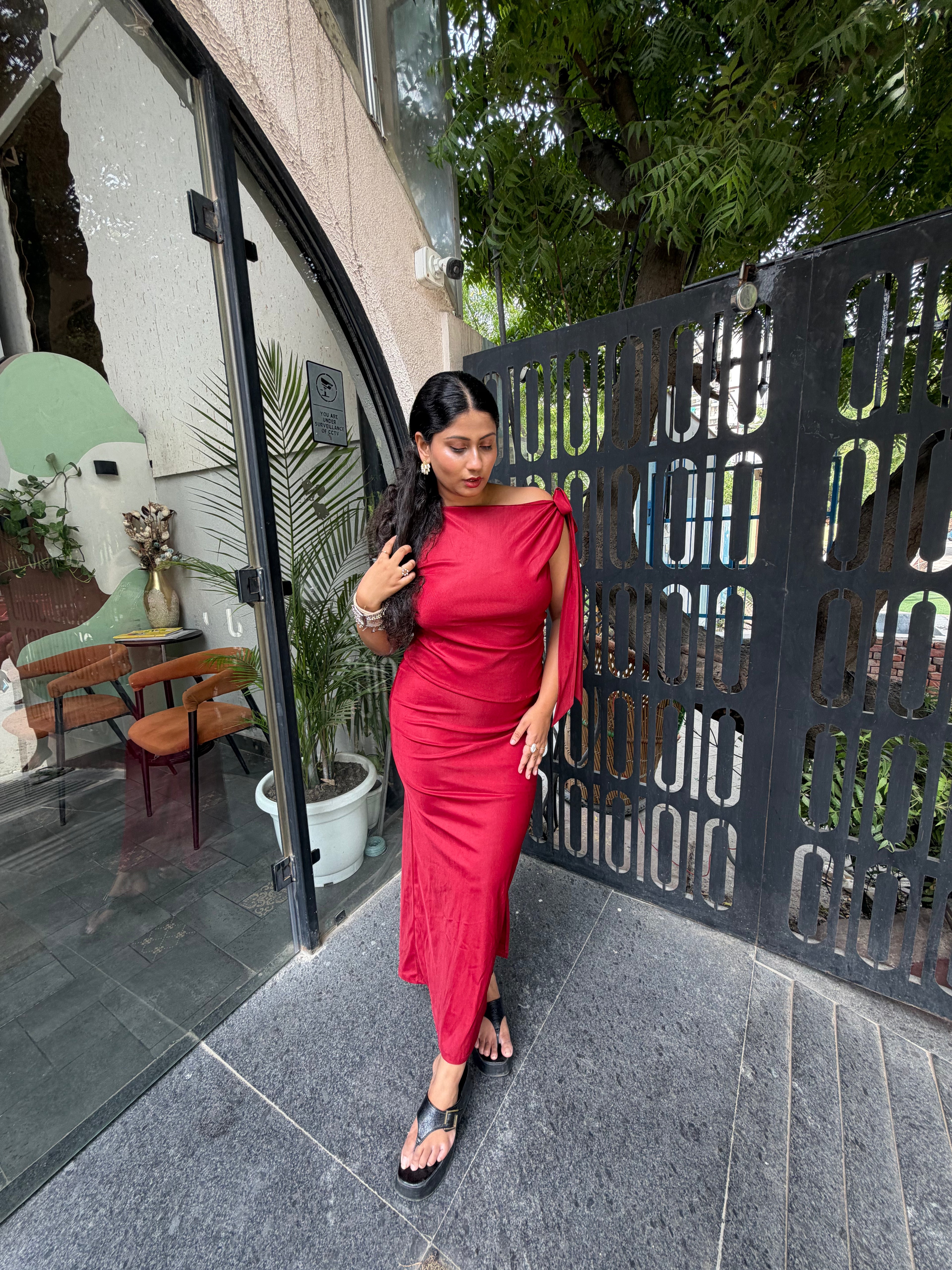 Ruby Pencil Skirt with Slit – Maroon