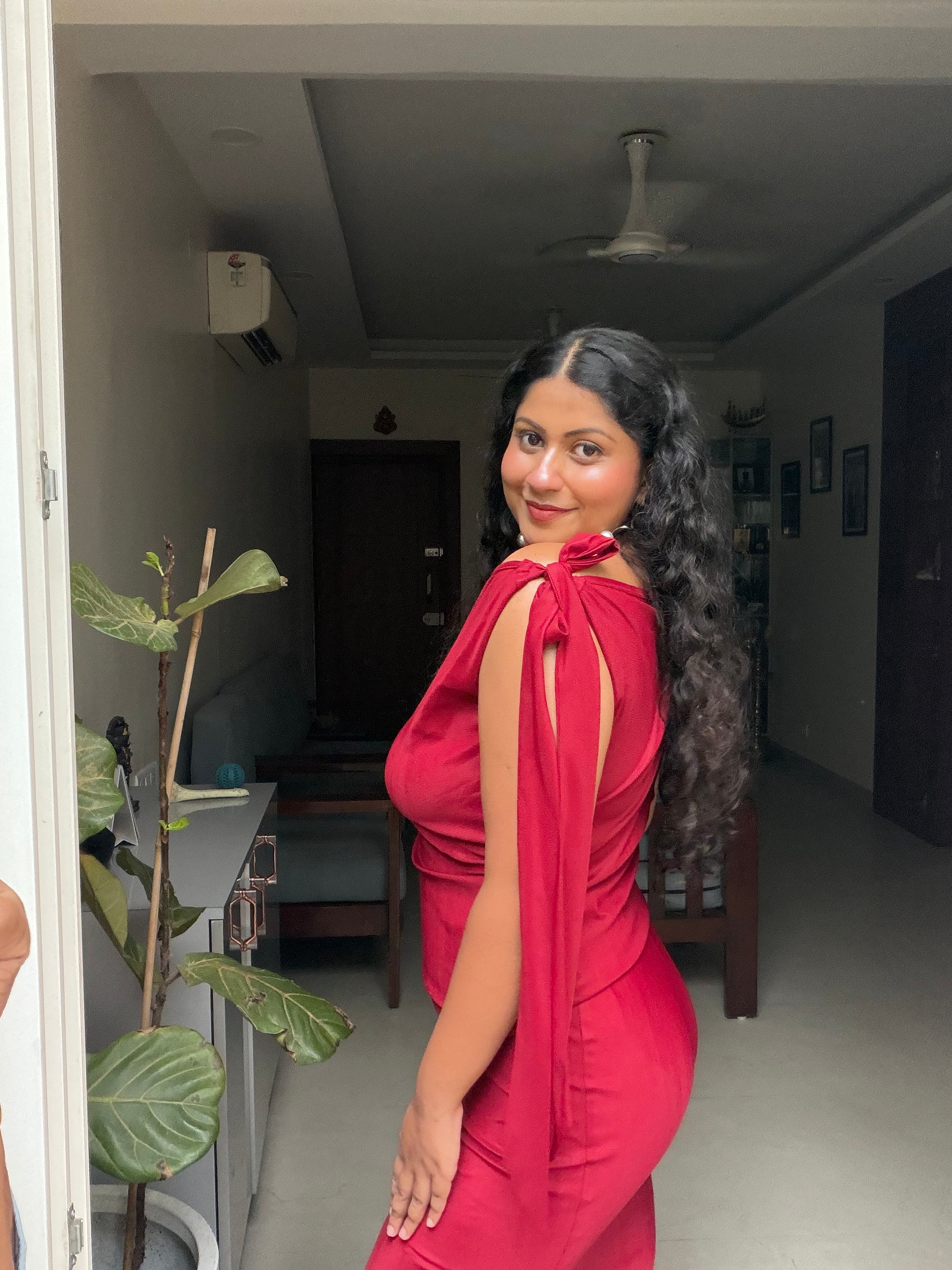 Ruby One-Shoulder Tie Top – Maroon